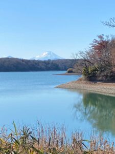 多摩湖からの富士山2021年元旦